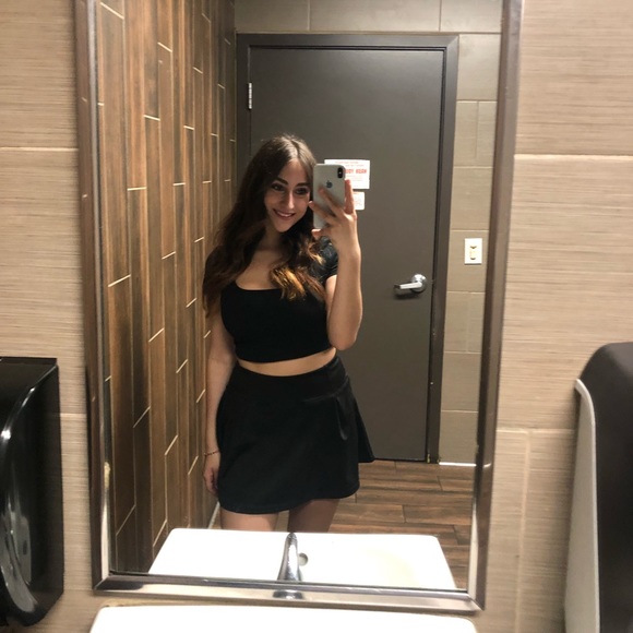 Meet your Posher, Mikelle - Picture 1 of 1